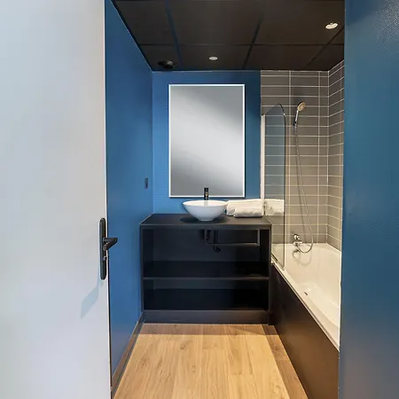 Hotel apartamentowy Cowool