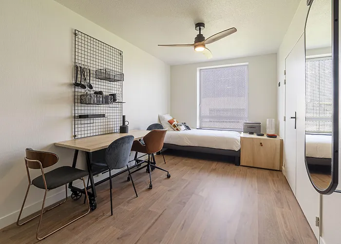 Апарт-отель Cowool 3*