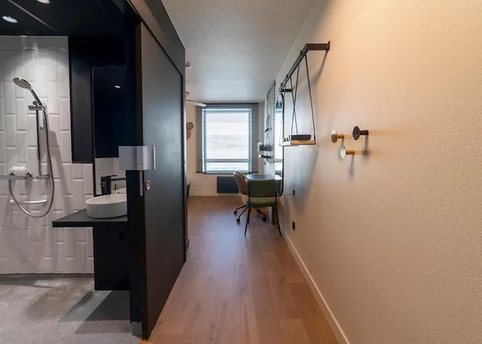 Cowool アパートホテル 3*